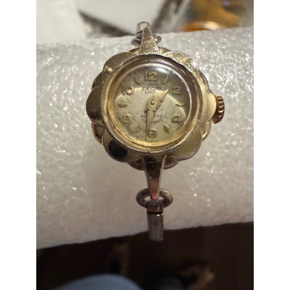 Enicar Ultrasonic Automatic 17 Jewels‎ Swiss Watch Scalloped Flower Case Vintage